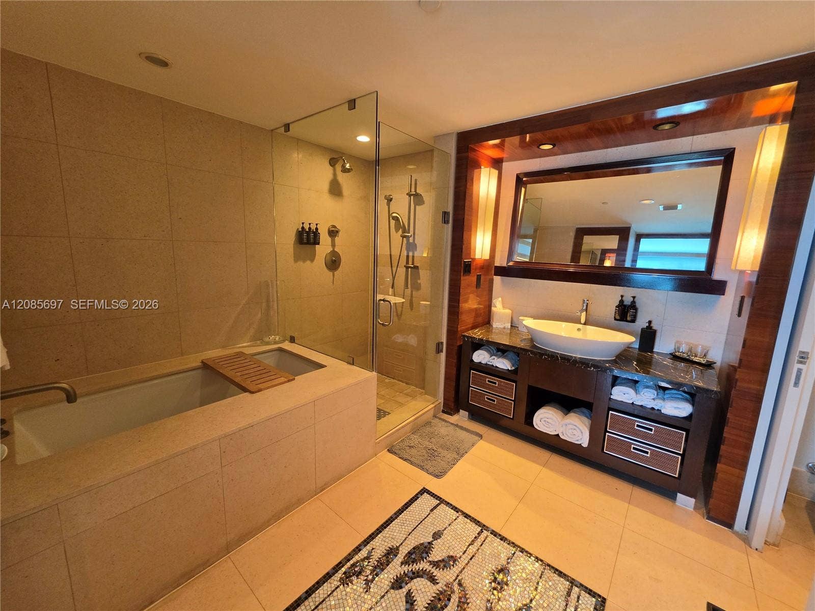 6801 Collins Avenue, #1014 Legal 1004 Door, Miami Beach, Miami Beach, FL 33141 Photo 16