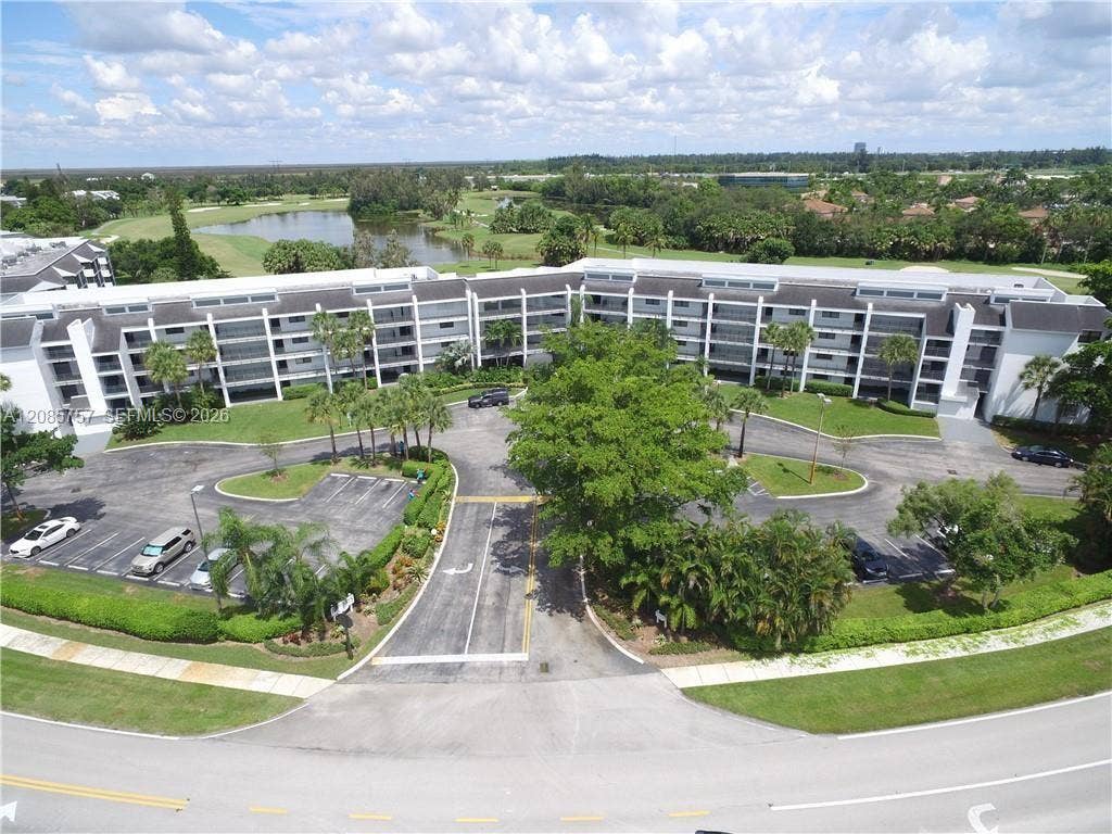 16051 Blatt Boulevard, #112, Weston, FL 33326 Photo 2