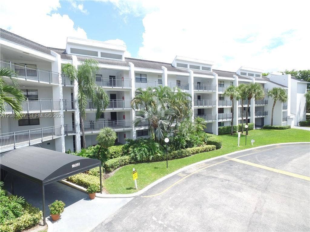 16051 Blatt Boulevard, #112, Weston, FL 33326 Photo 1