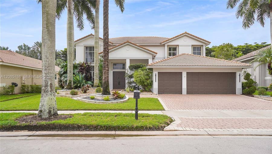 Property photo for 1606 Victoria Pointe Circle, Weston, FL