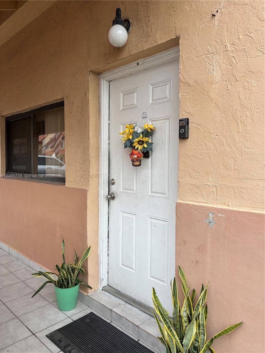 Property photo for 7861 W 29th Way, #101, Hialeah, FL