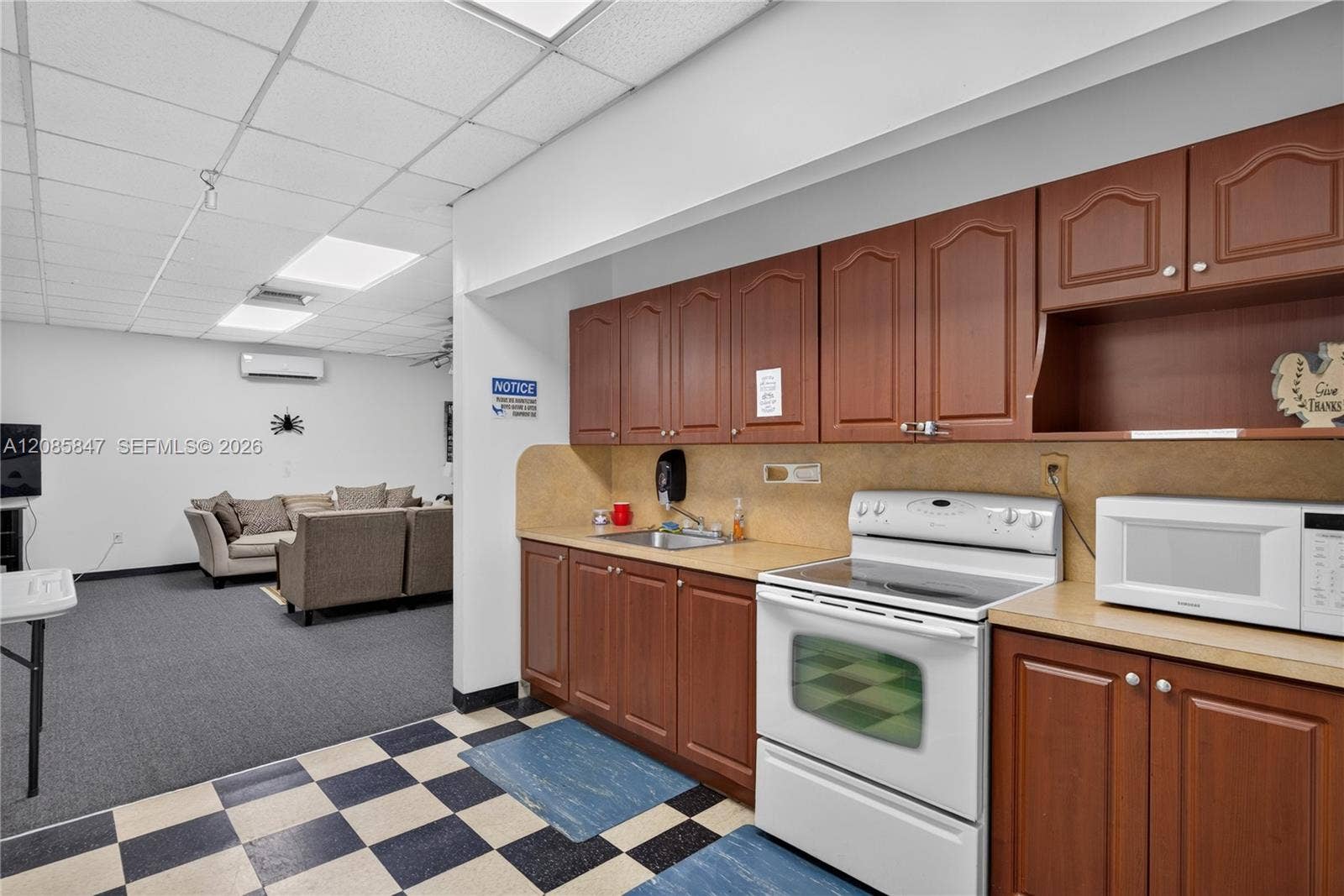 Kitchen community