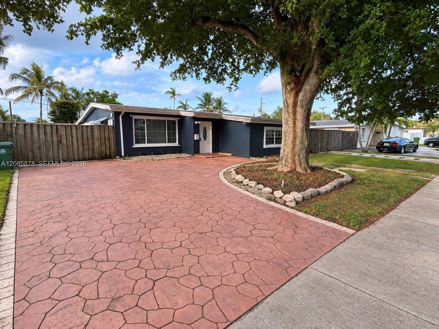 Property photo for 6541 SW 5th Street, Pembroke Pines, FL