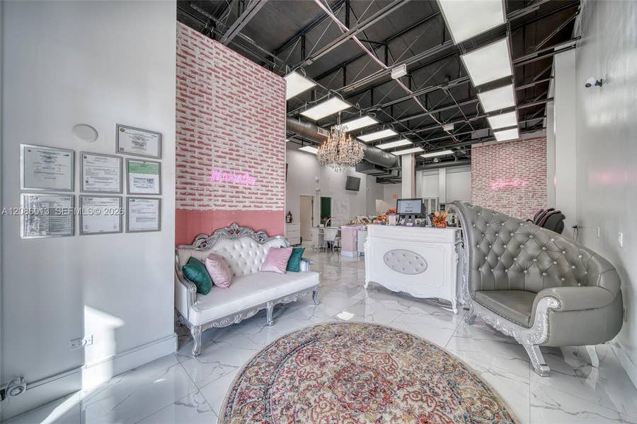 Property photo for Full-Service Beauty Salon Full-service Beauty Salon For Sale In Pinecrest, Miami, FL