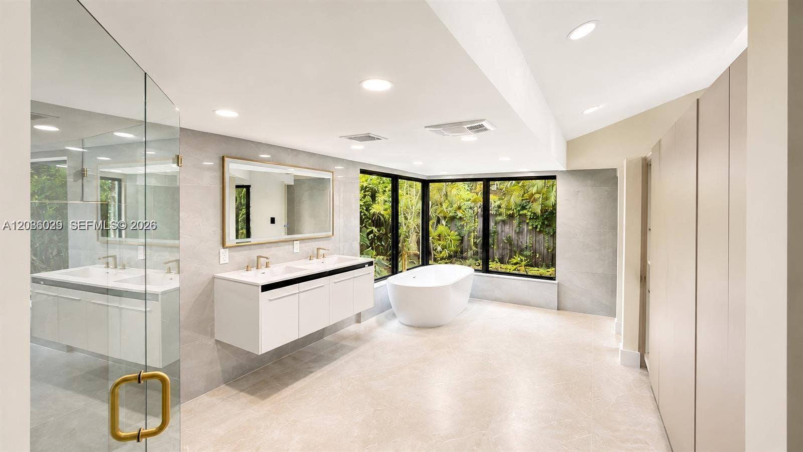 2765 NE 35th Drive, Fort Lauderdale, FL 33308 Photo 13