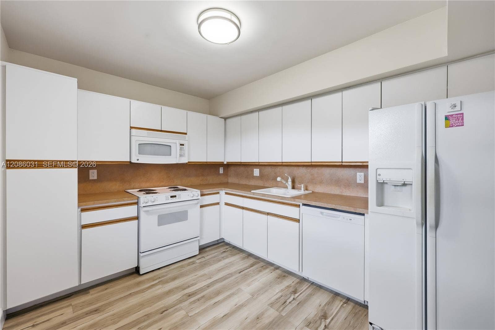 555 Oaks Lane, #309, Pompano Beach, FL 33069 Photo 12