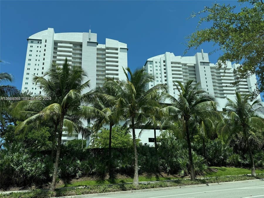 Property photo for 15051 Royal Oaks Lane, #701, North Miami, FL