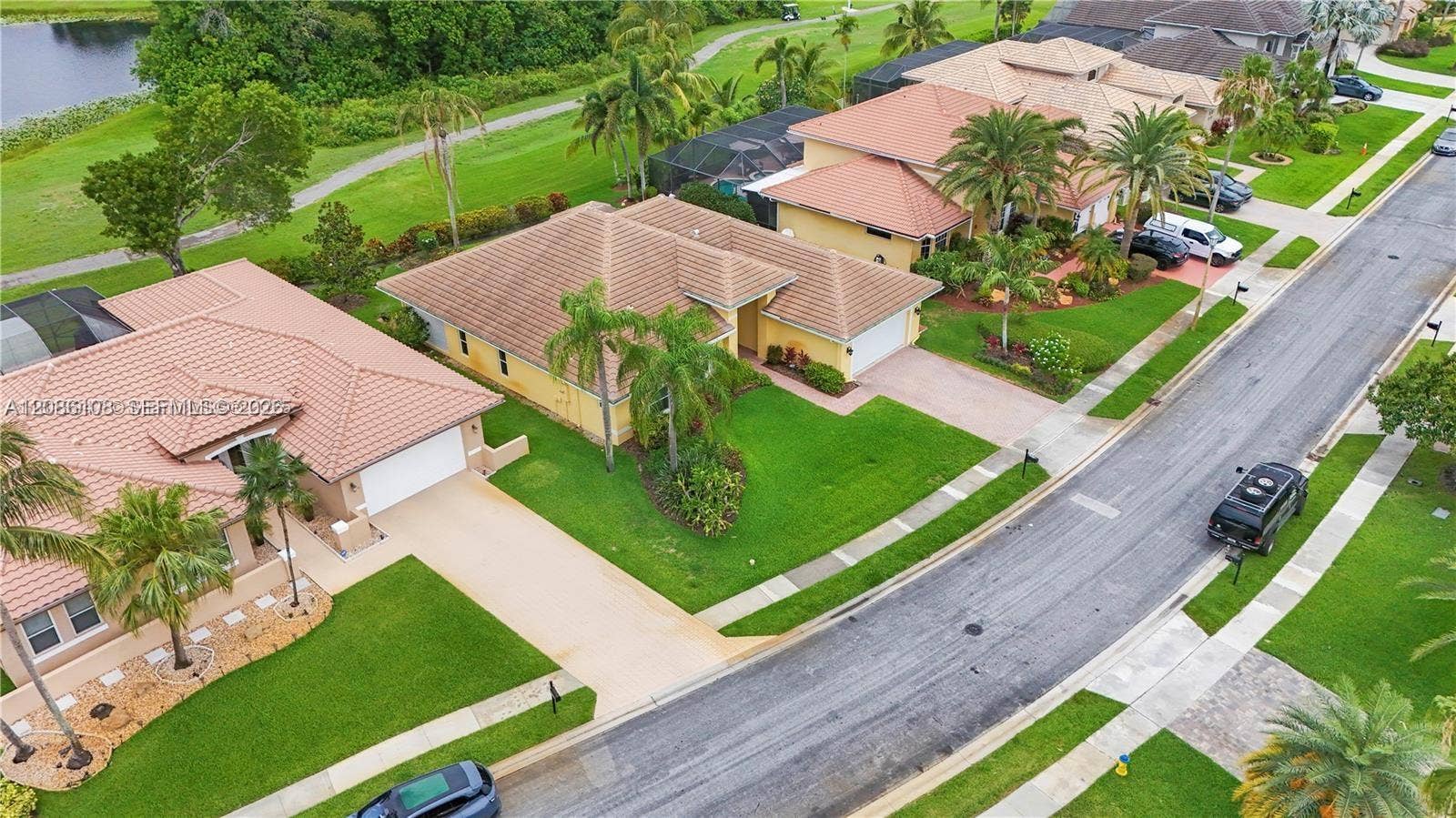 720 W Cypress Pointe Drive W, Pembroke Pines, FL 33027 Photo 49