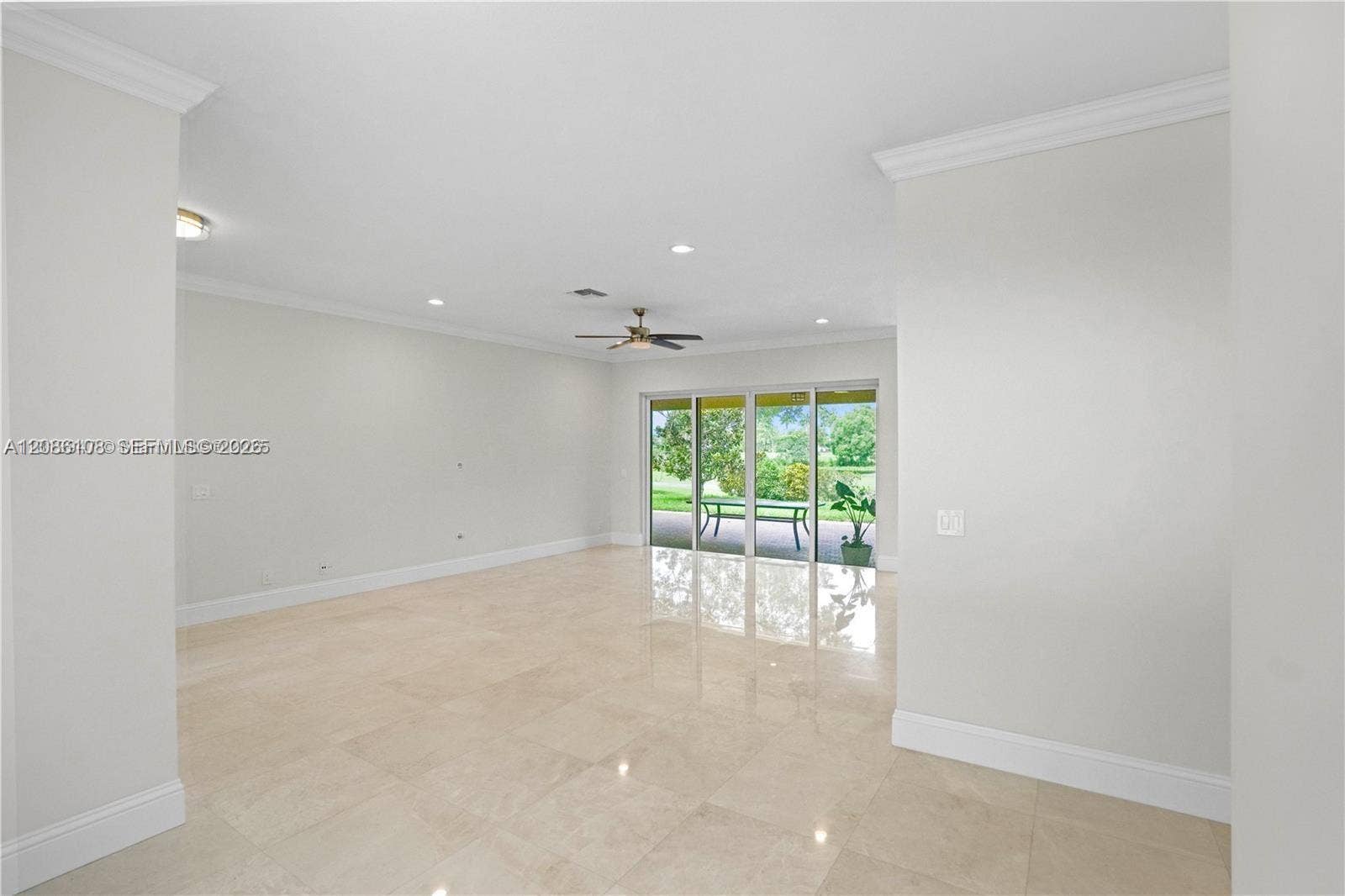 720 W Cypress Pointe Drive W, Pembroke Pines, FL 33027 Photo 8
