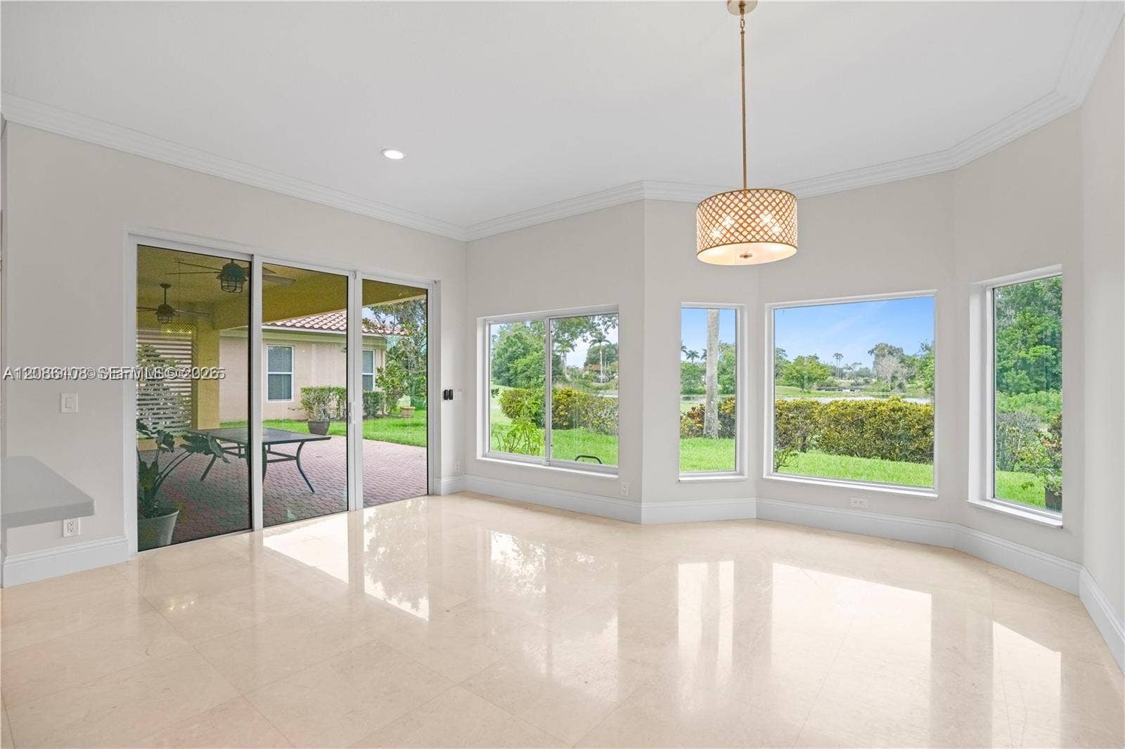 720 W Cypress Pointe Drive W, Pembroke Pines, FL 33027 Photo 10