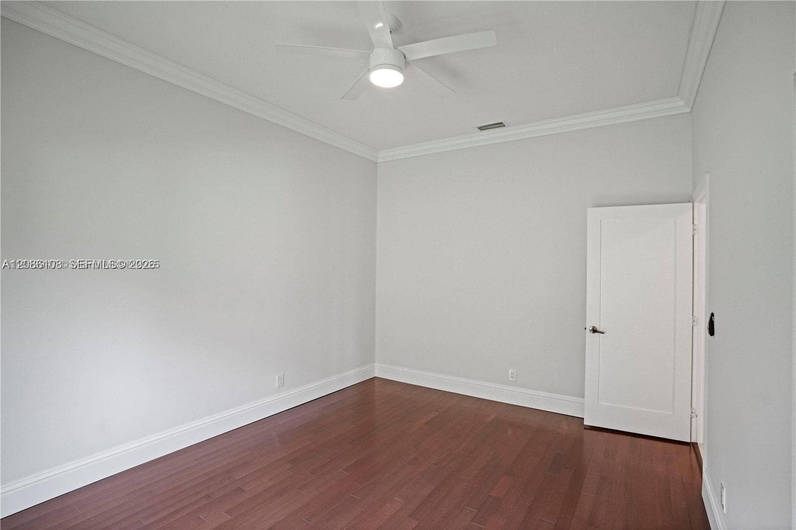 720 W Cypress Pointe Drive W, Pembroke Pines, FL 33027 Photo 26