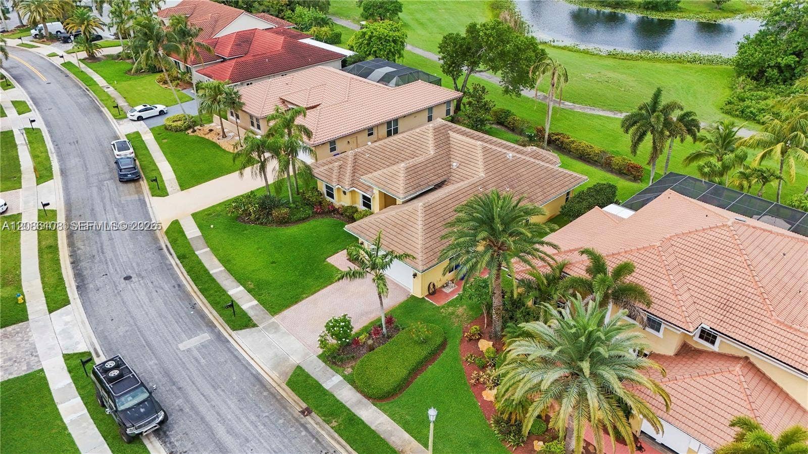 720 W Cypress Pointe Drive W, Pembroke Pines, FL 33027 Photo 50