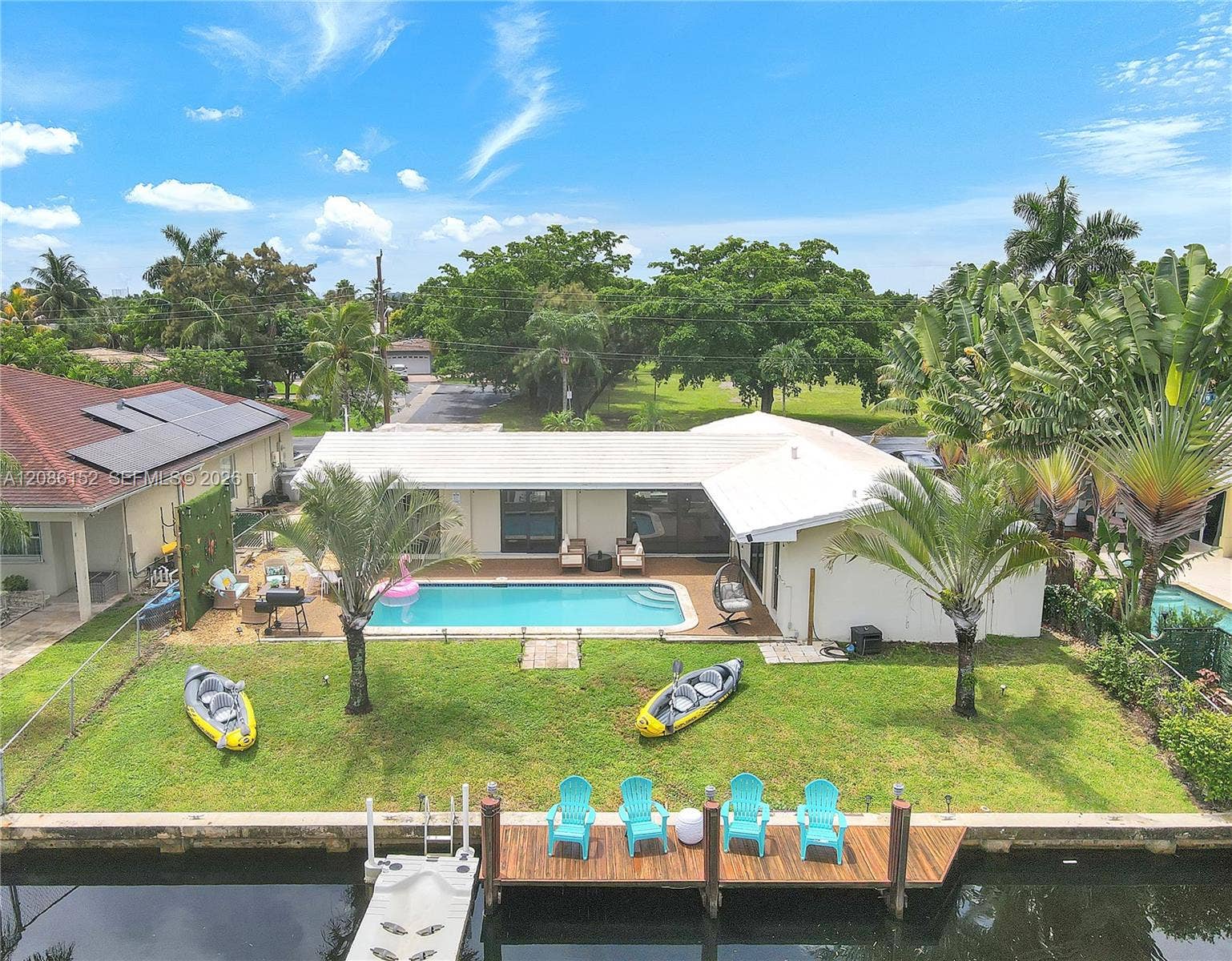 151 SE 9th Court, Pompano Beach, FL 33060 Photo 2