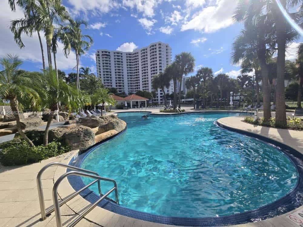 3300 NE 191st Street, #1202, Aventura, FL 33180 Photo 2