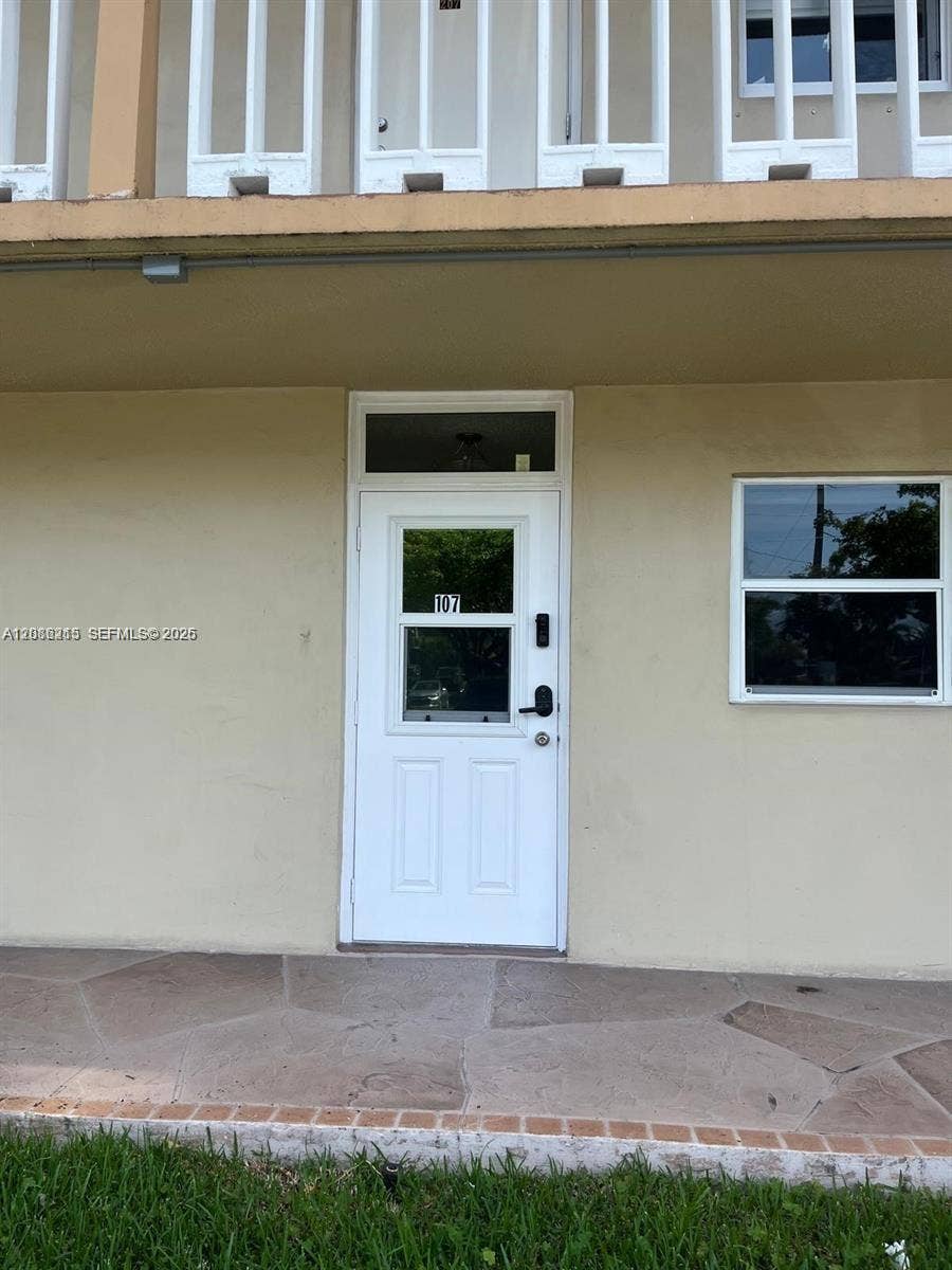 Property photo for 620 NE 12th Avenue, #107, Hallandale Beach, FL
