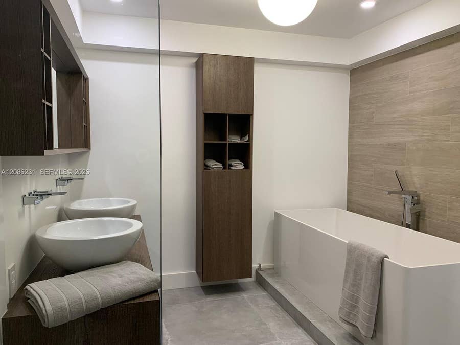 Property photo for Key Biscayne, FL