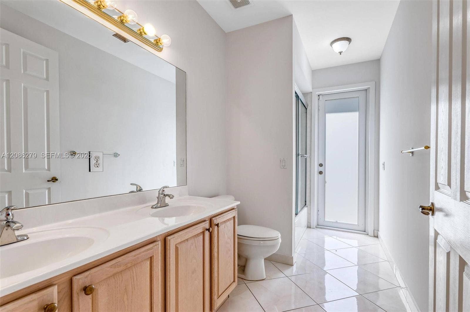13702 NW 18th Street, Pembroke Pines, FL 33028 Photo 26