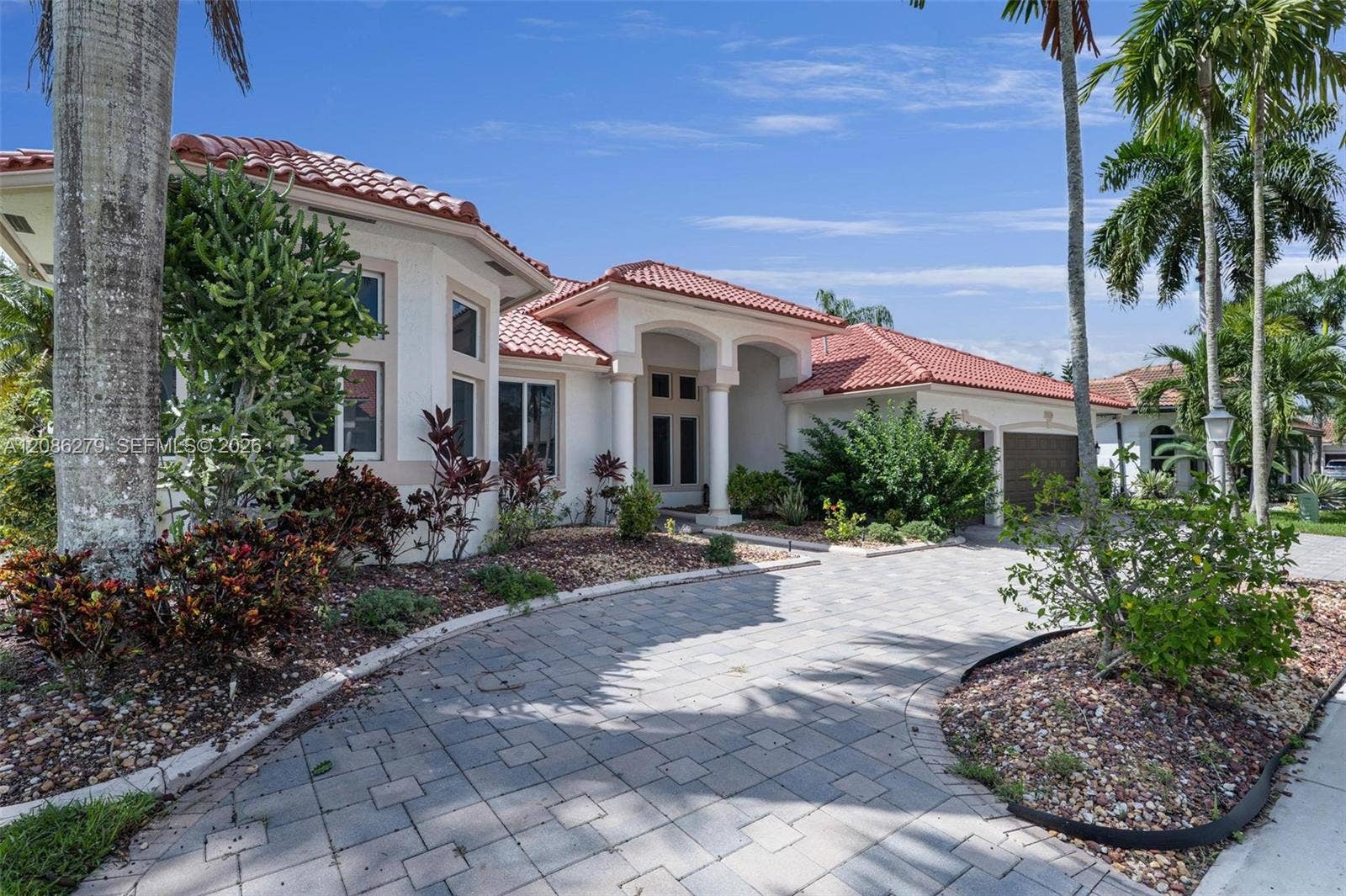 13702 NW 18th Street, Pembroke Pines, FL 33028 Photo 3