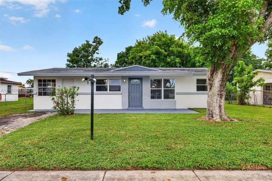 Property photo for 2831 NW 23rd Street, Fort Lauderdale, FL