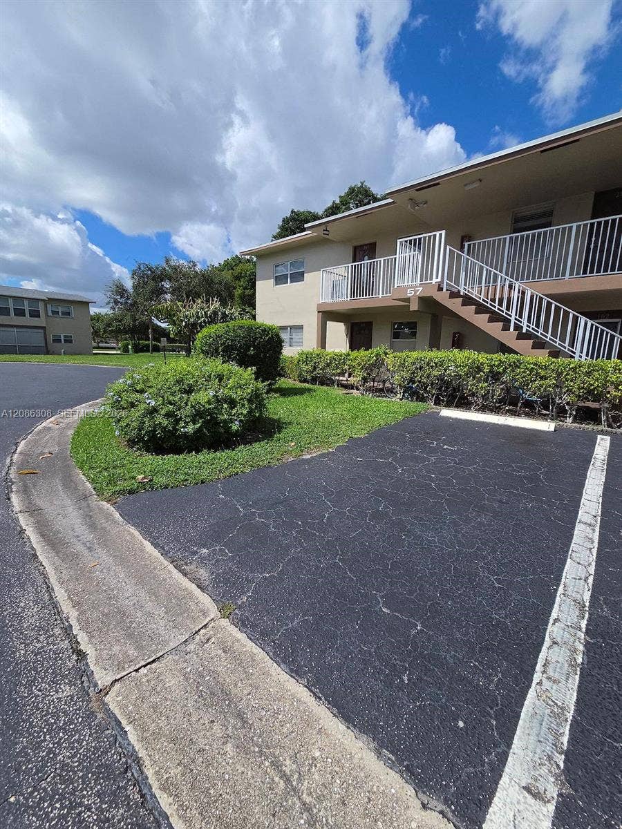 Property photo for 601 NW 79th Avenue, #101, Margate, FL