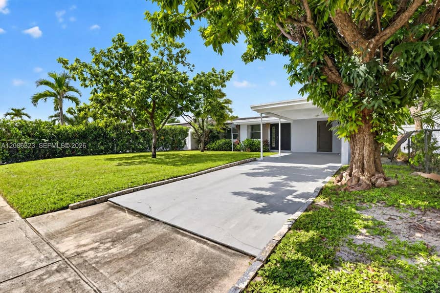 Property photo for 5317 NE 5th Avenue, Oakland Park, FL