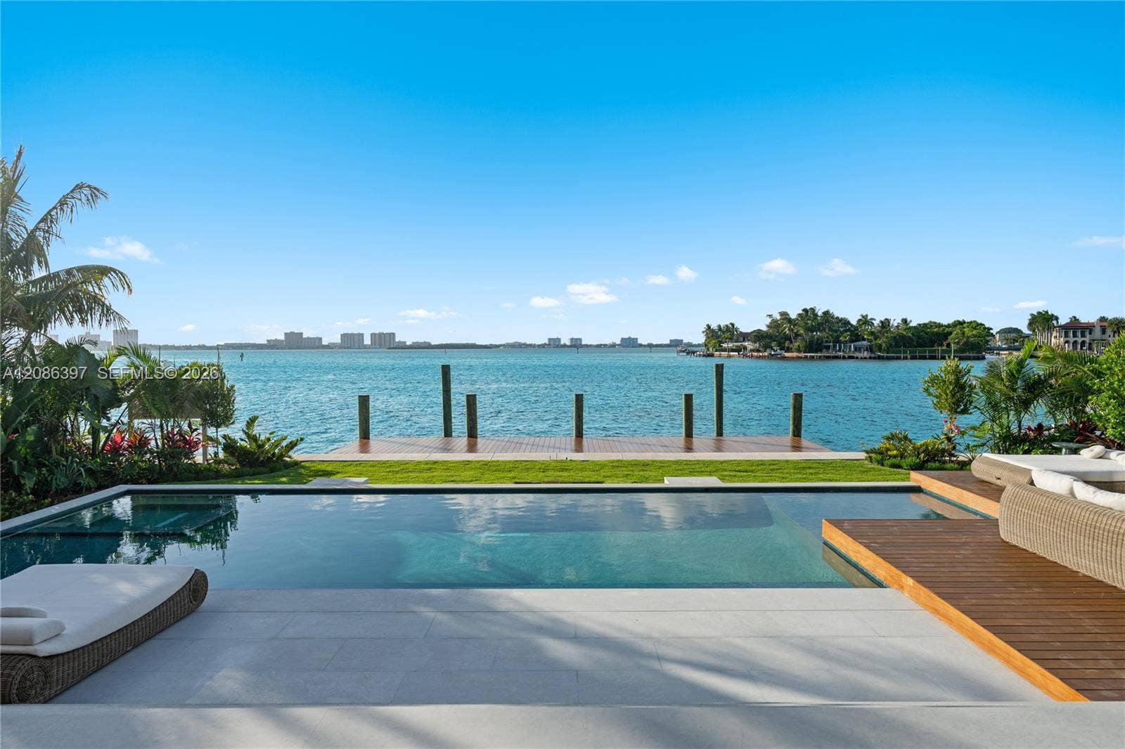 857 N Shore Drive, Miami Beach, FL 33141 Photo 12