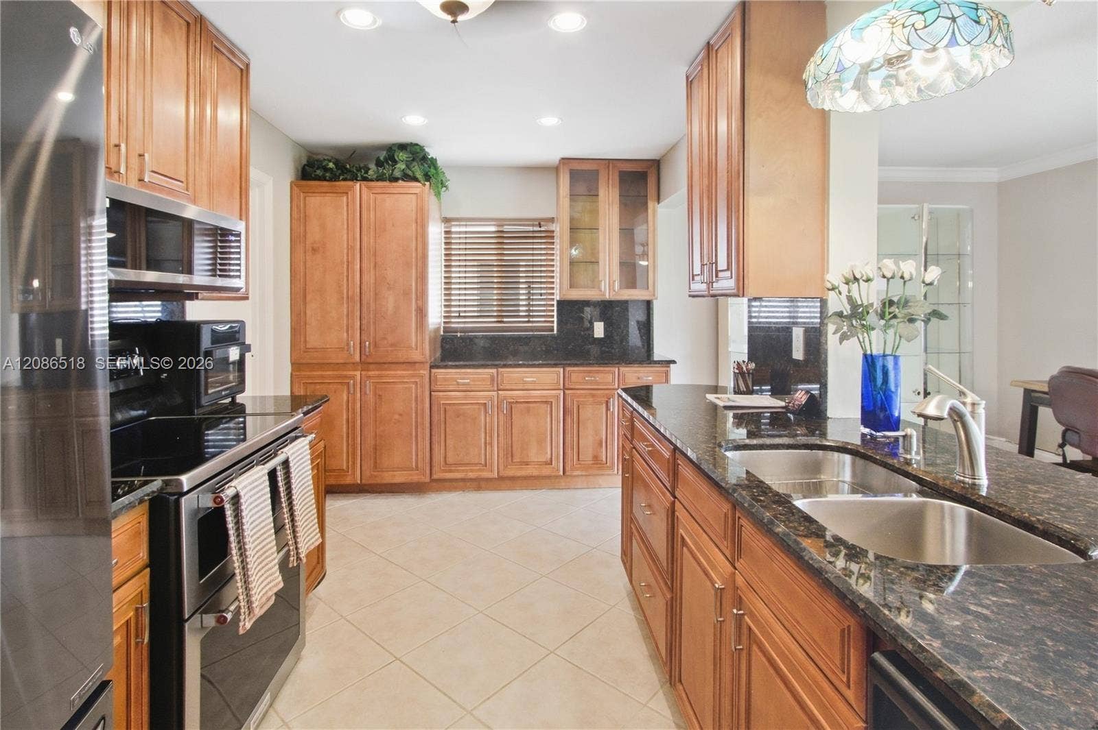 PLENTY OF CABINETS AND PANTRY