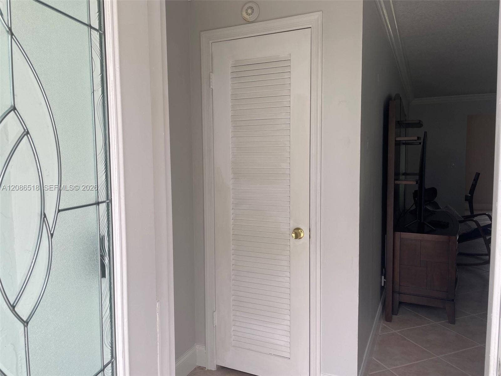 COAT CLOSET