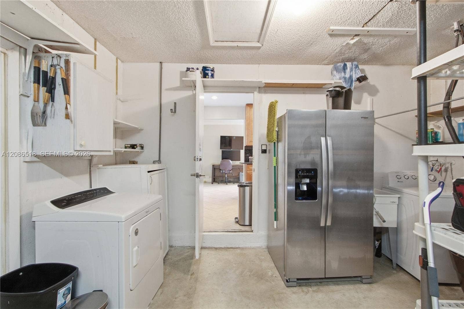 WASHER AND DRYER IN GARAGE
