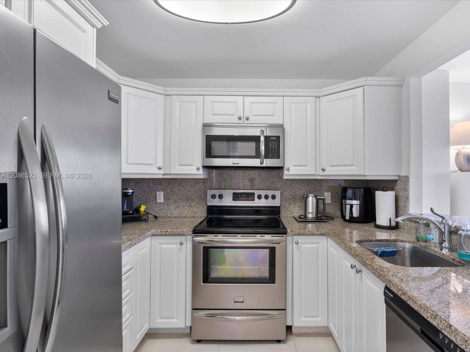 3675 N Country Club Drive, #1607, Aventura, FL 33180 Photo 7