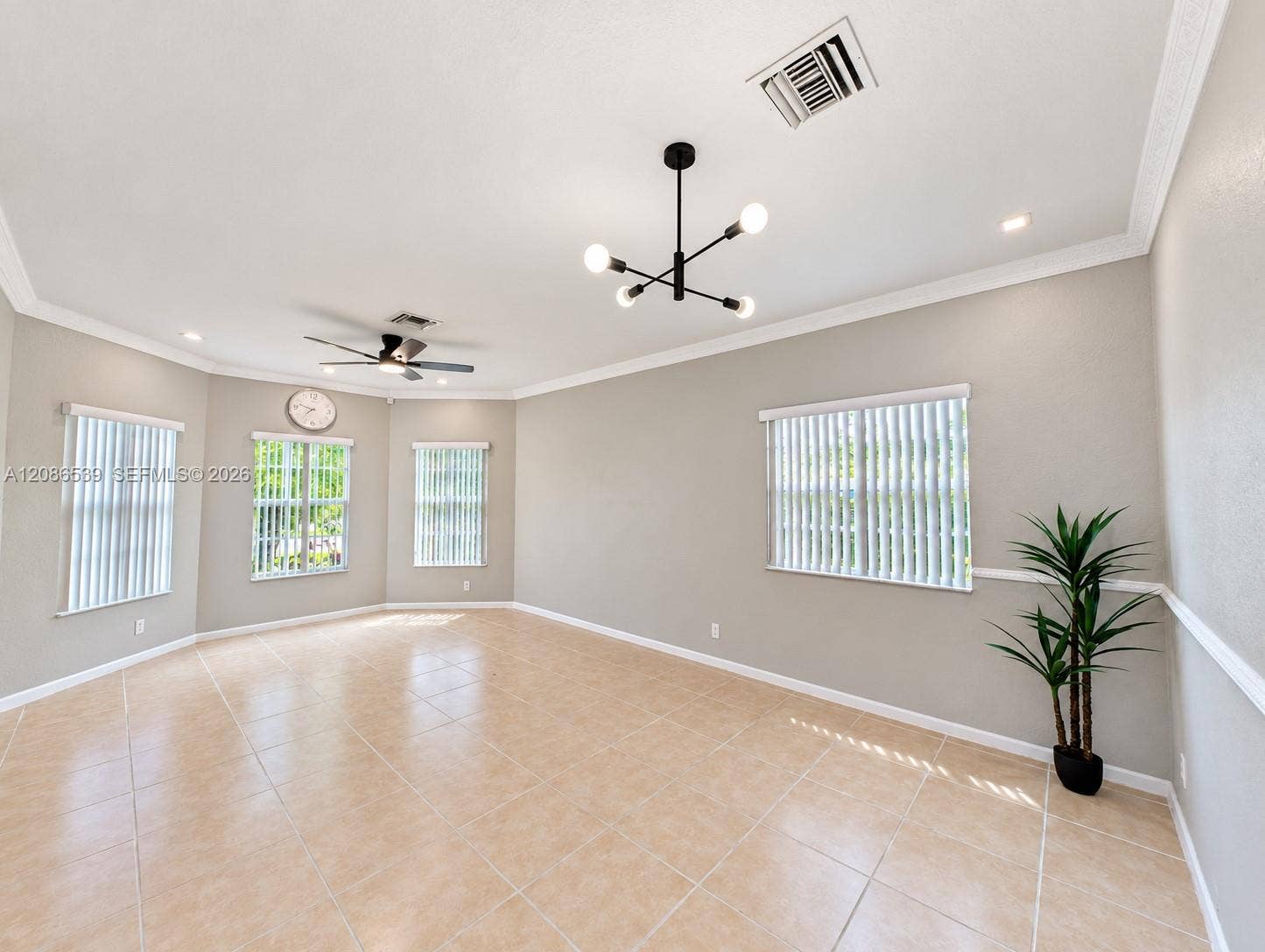 601 NW 19th Avenue, Pompano Beach, FL 33069 Photo 4