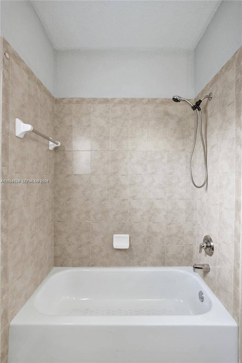 601 NW 19th Avenue, Pompano Beach, FL 33069 Photo 17