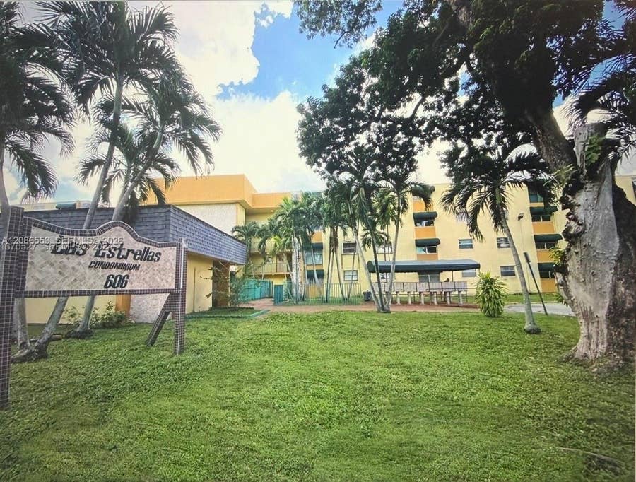 Property photo for 606 W 81st Street, #405, Hialeah, FL