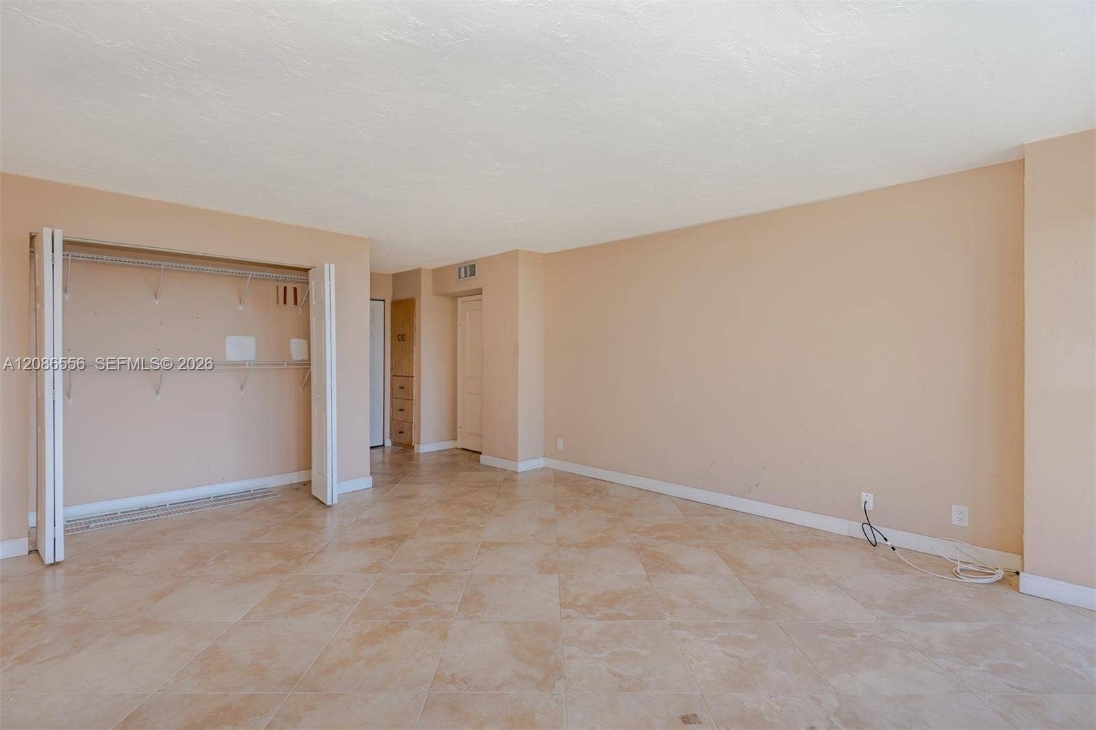 Photo is unfurnished/ pre-tenant