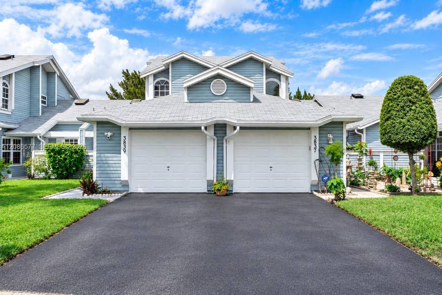 Property photo for 3839 Island Club Circle, Lake Worth, FL