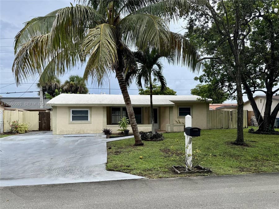 Property photo for 1611 NE 35th Street, Pompano Beach, FL