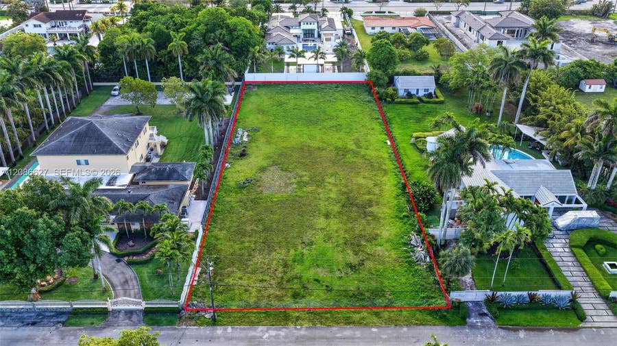 Property photo for 365 NW 128 Avenue, Sweetwater, FL