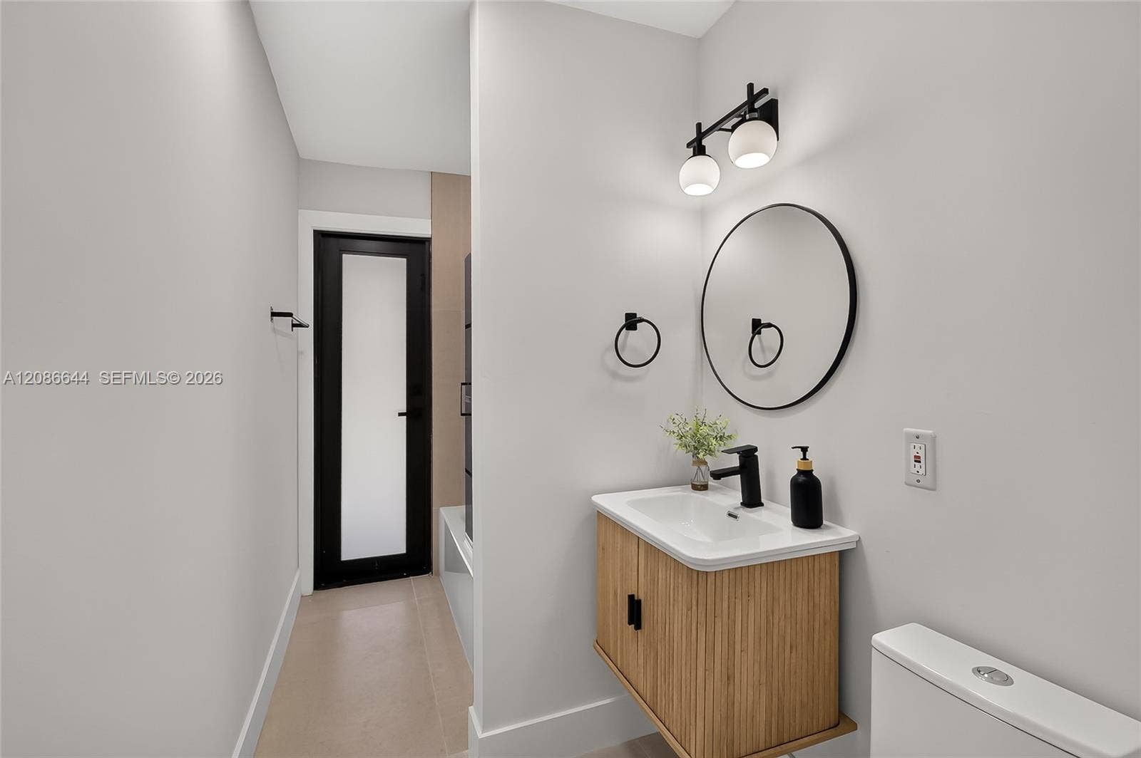 3210 SW 94th Court, Miami, FL 33165 2nd Bathroom - Pool Bathroom