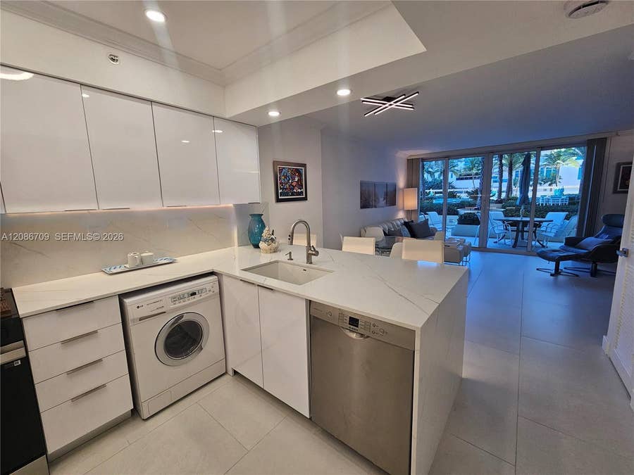 Property photo for 2501 S Ocean Drive, #L17, Hollywood, FL