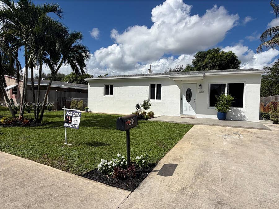 Property photo for 1610 N 70th Avenue, Hollywood, FL