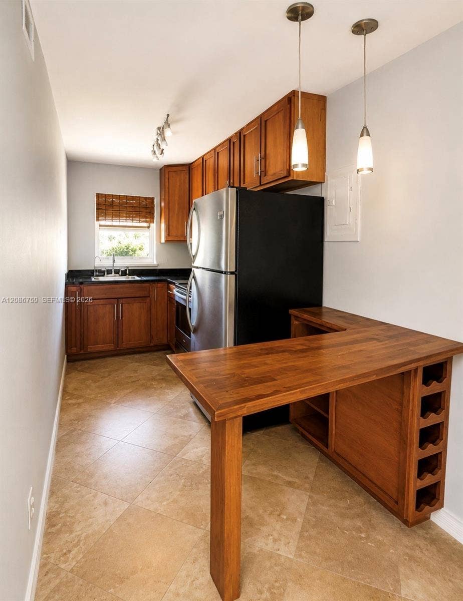 1000 SE 15th Street, #205, Fort Lauderdale, FL 33316 Photo 6