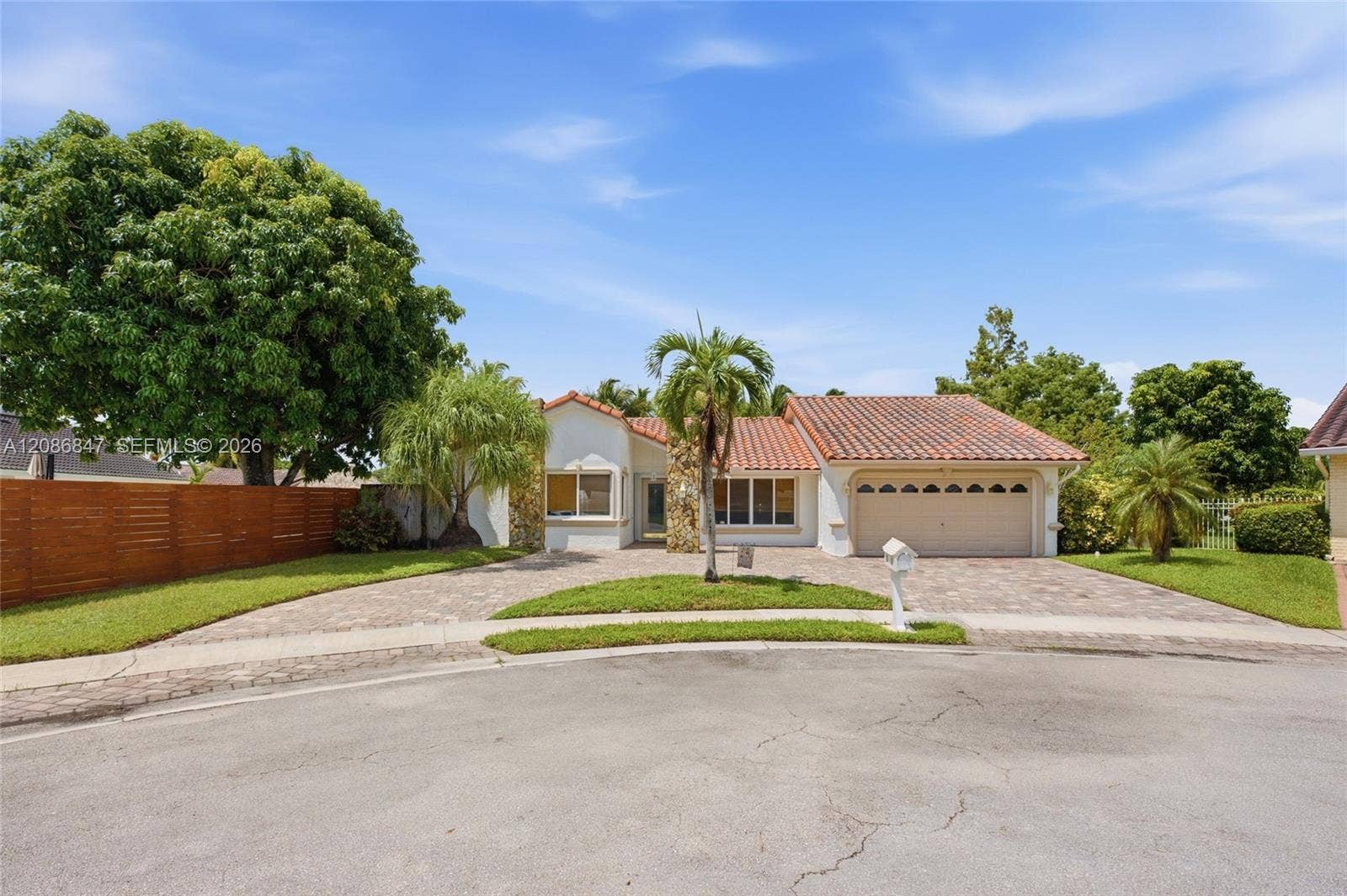 511 NW 104th Avenue, Plantation, FL 33324 Photo 1