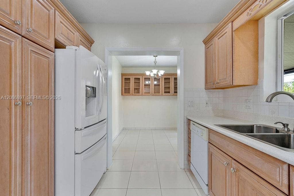 2475 NE 214th Street, Aventura, FL 33180 Photo 18