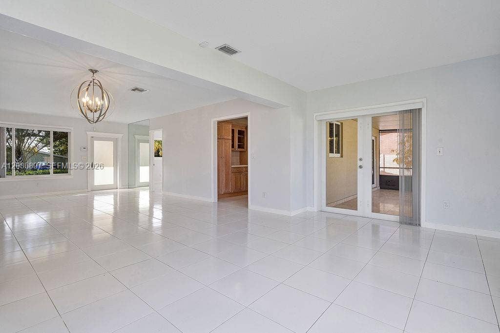 2475 NE 214th Street, Aventura, FL 33180 Photo 8