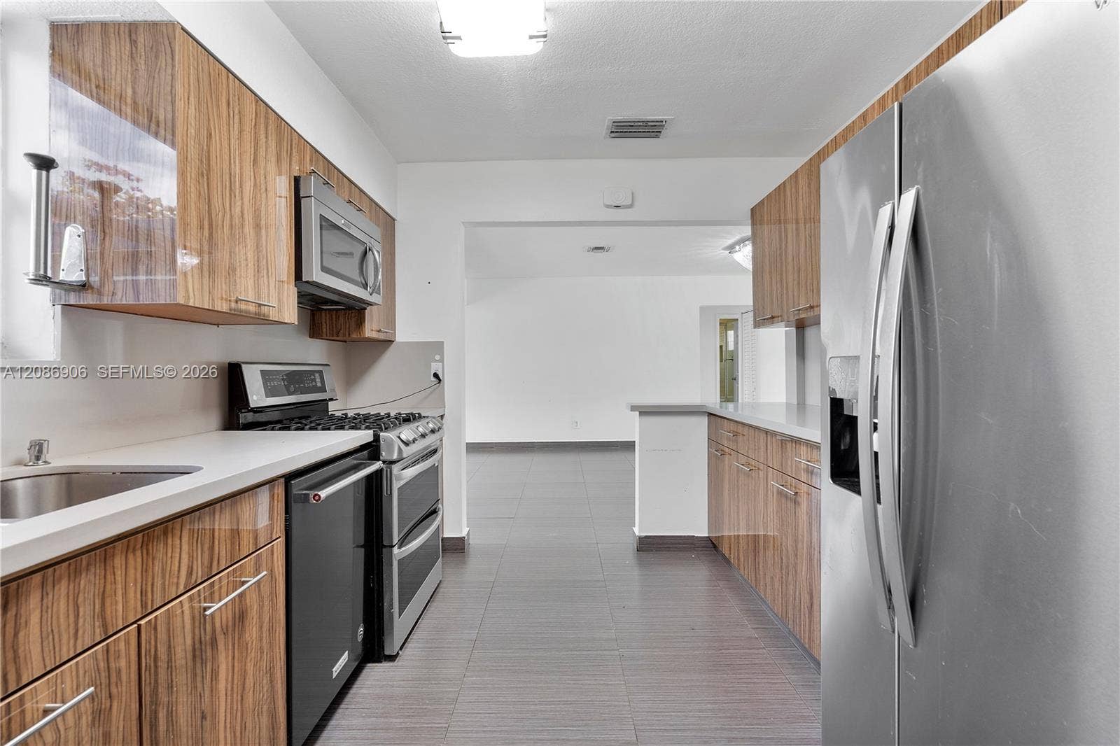 2505 NE 214th Street, Aventura, FL 33180 Photo 5