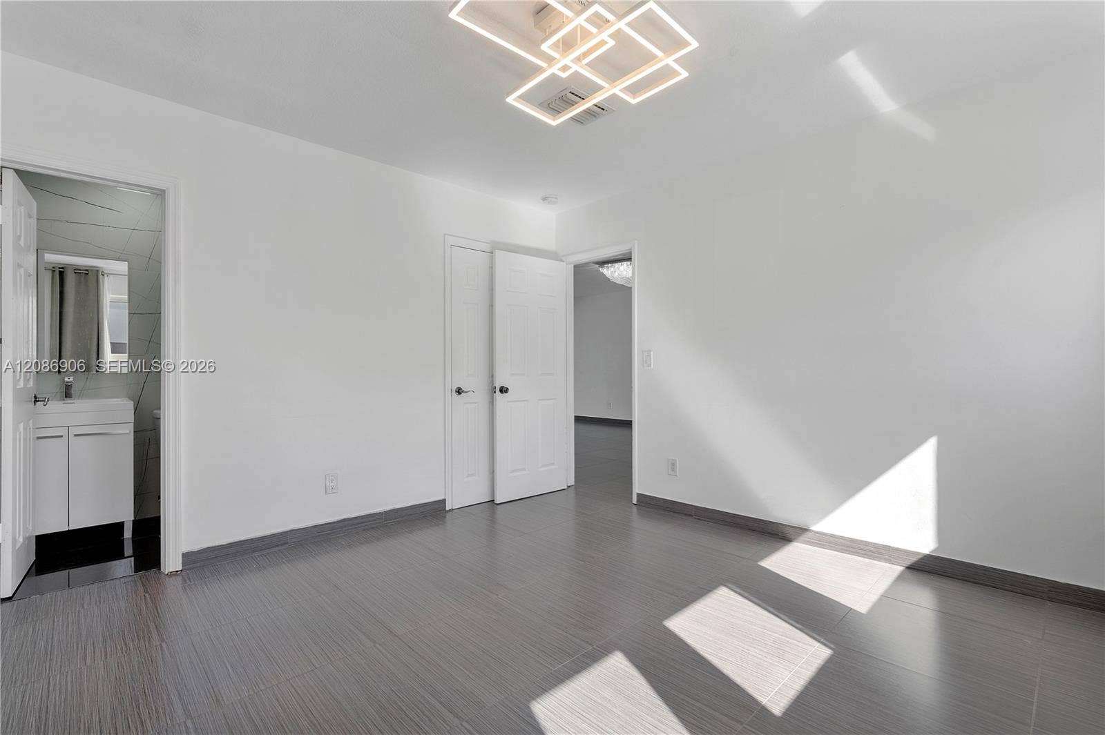 2505 NE 214th Street, Aventura, FL 33180 Photo 16
