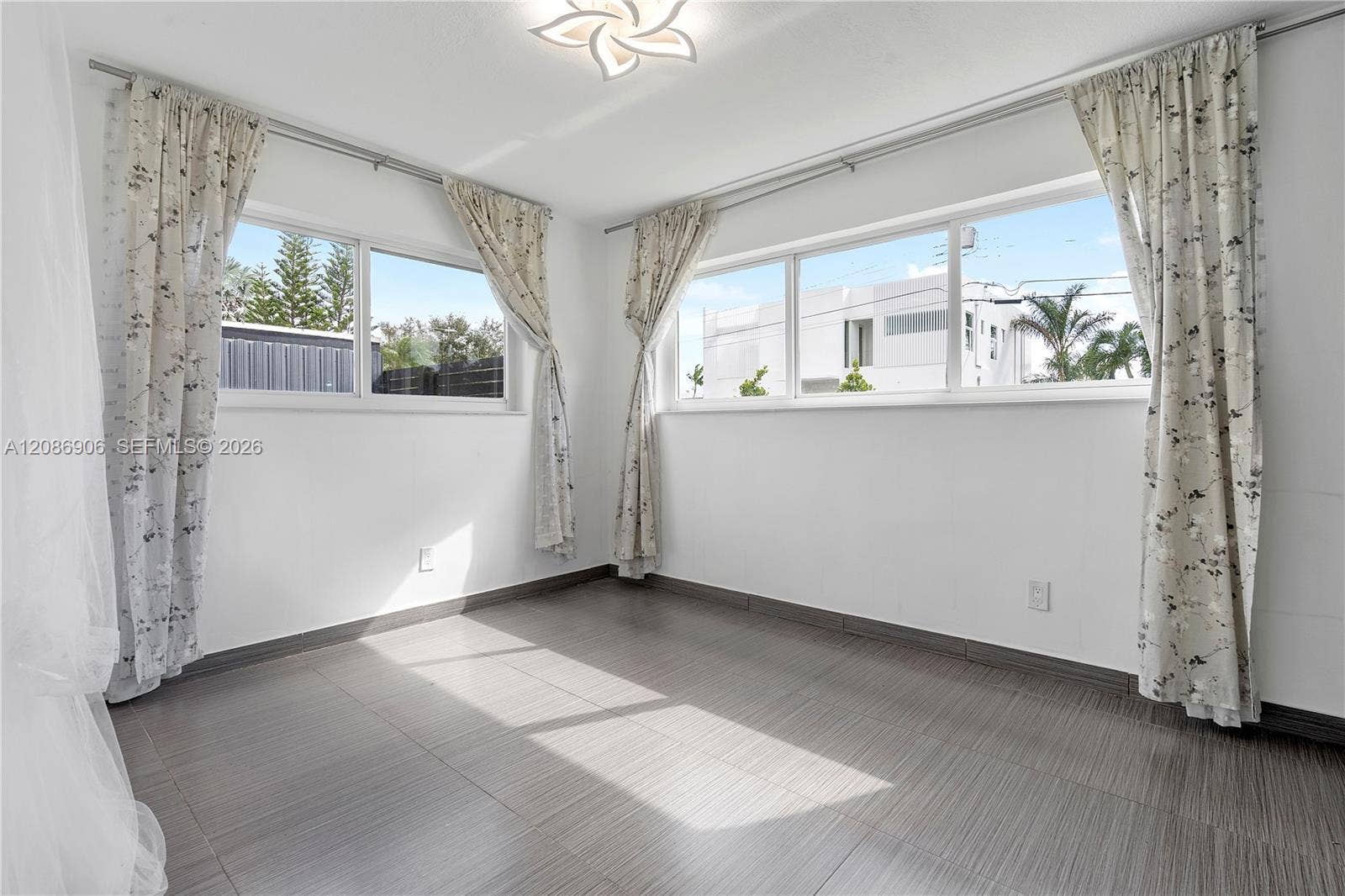 2505 NE 214th Street, Aventura, FL 33180 Photo 23