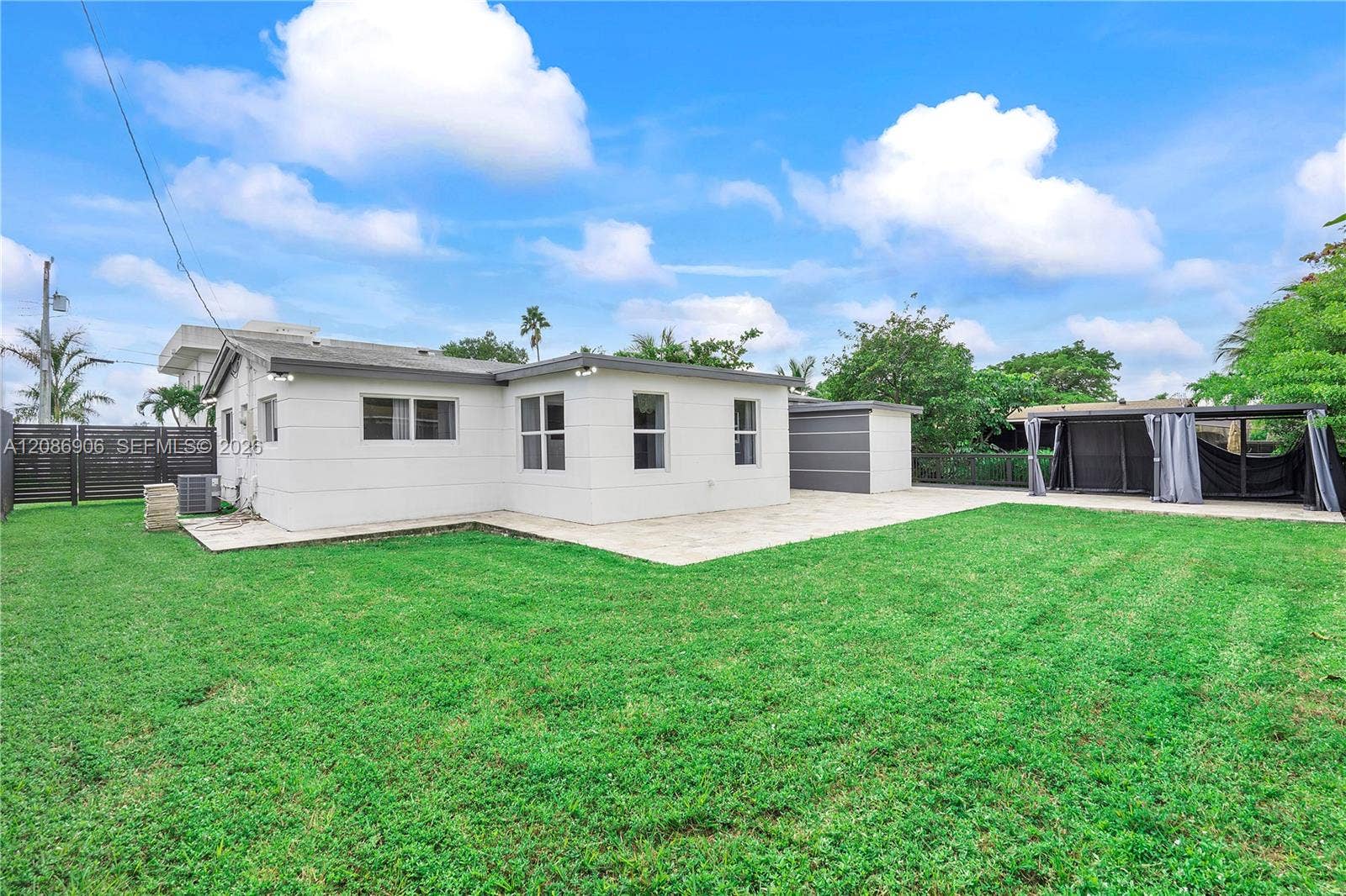 2505 NE 214th Street, Aventura, FL 33180 Photo 4