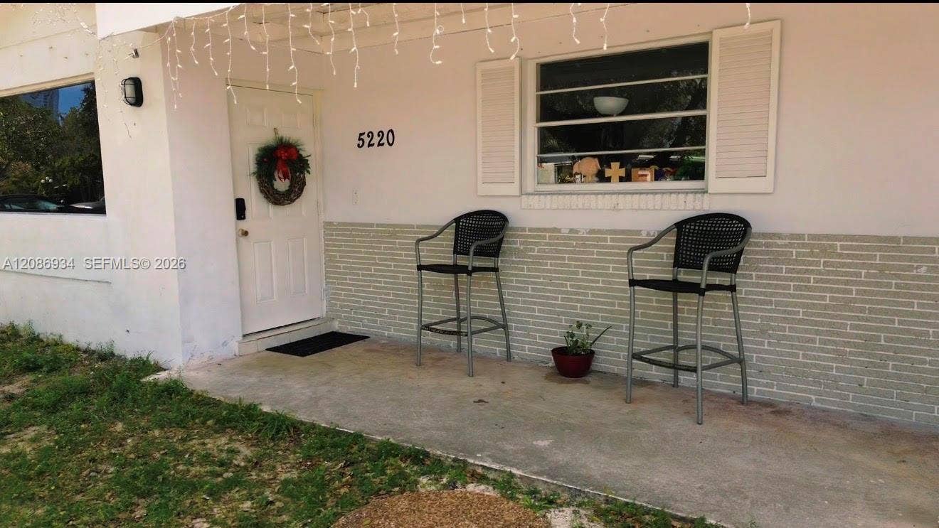 5220 SW 57th Street, Davie, FL 33314 Photo 4