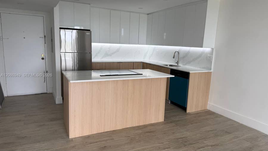 Property photo for 16740 NE 9th Avenue, #409, North Miami Beach, FL